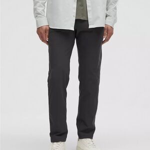 Lululemon men’s Commission Classic-Fit Pant size 28